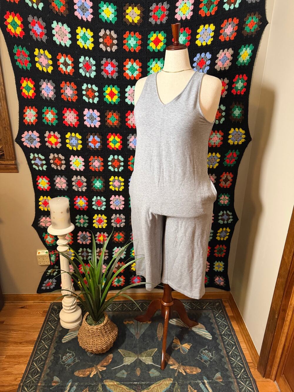 Gray V Neck Wide Leg Jumpsuit Women’s Sleeveless Cropped Old Navy Minimalist